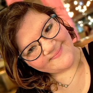 Meet your Posher, Jasmin